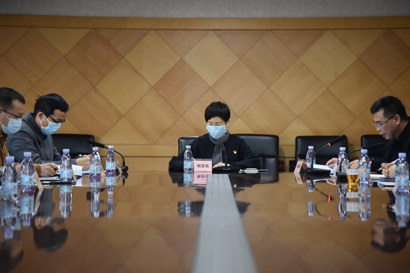市场监管局召开疫情防控工作会议，部署春节期间市场监管工作.jpg