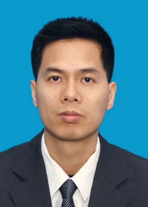 黄钊华.jpg