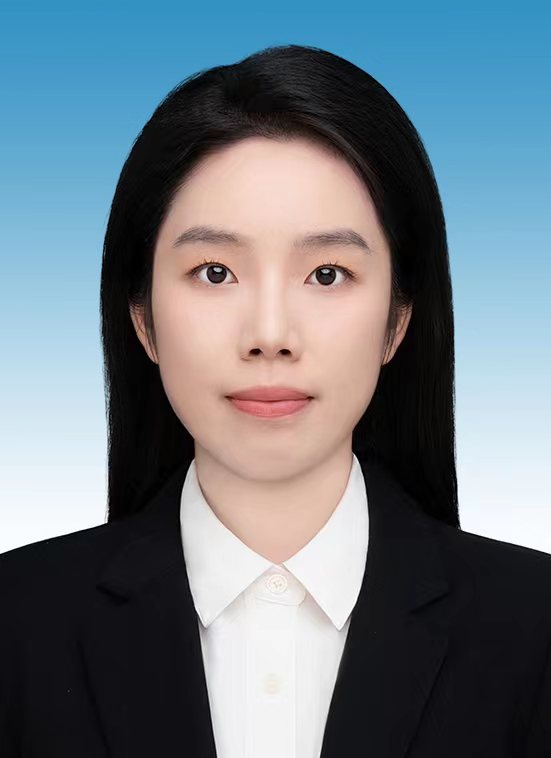 黄镇.JPG