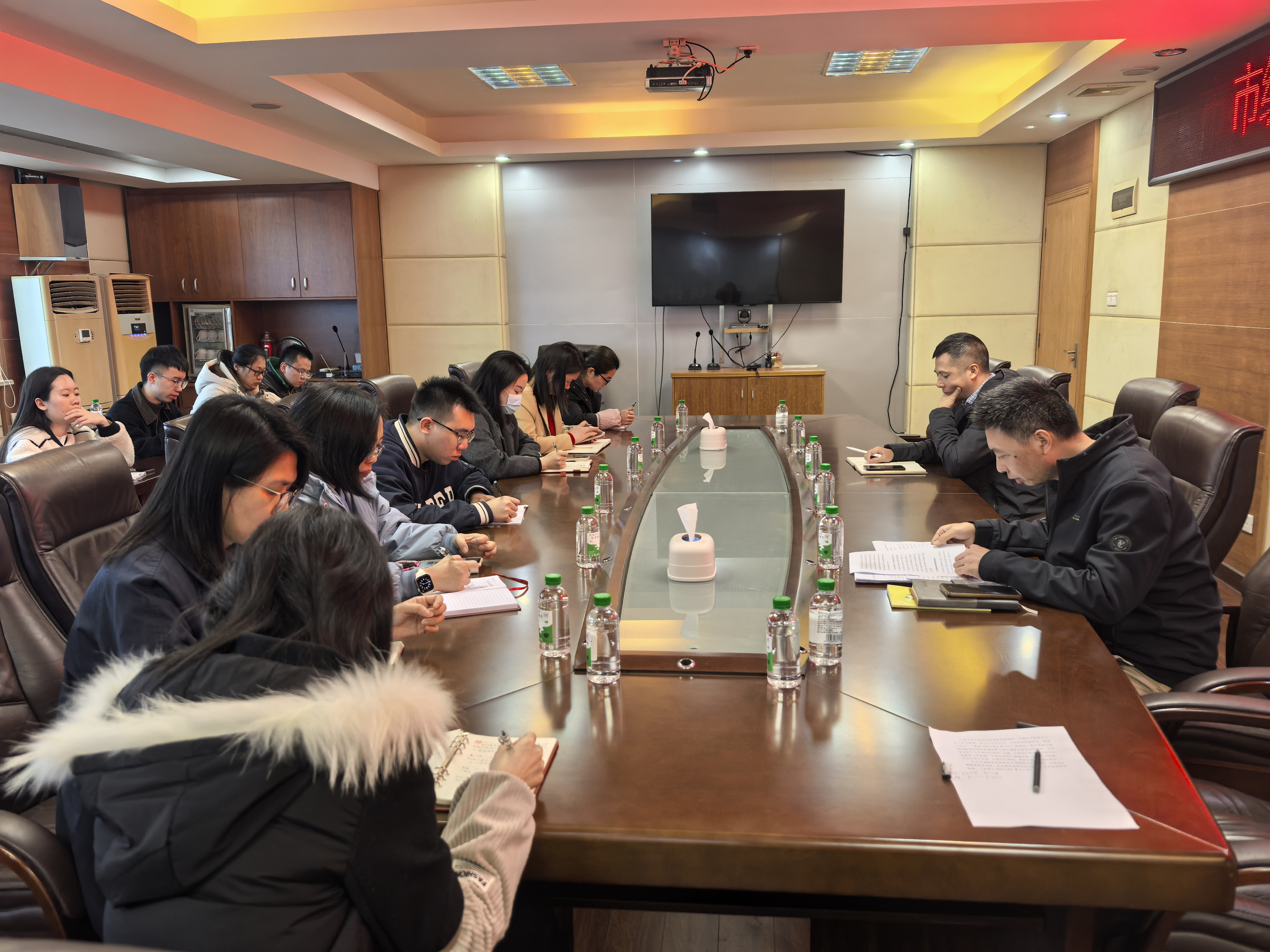 市统计局召开习近平法治思想专题学习会