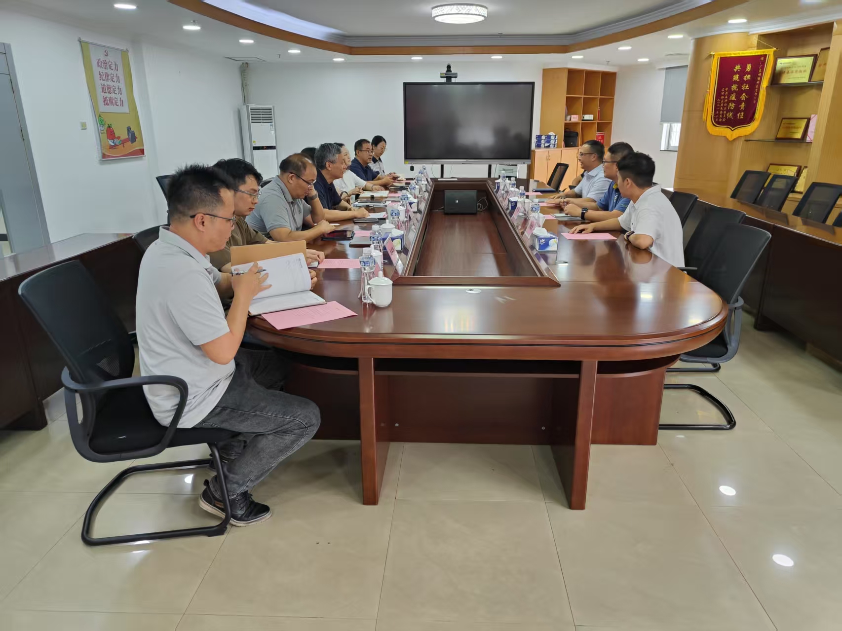 座谈会照片.jpg