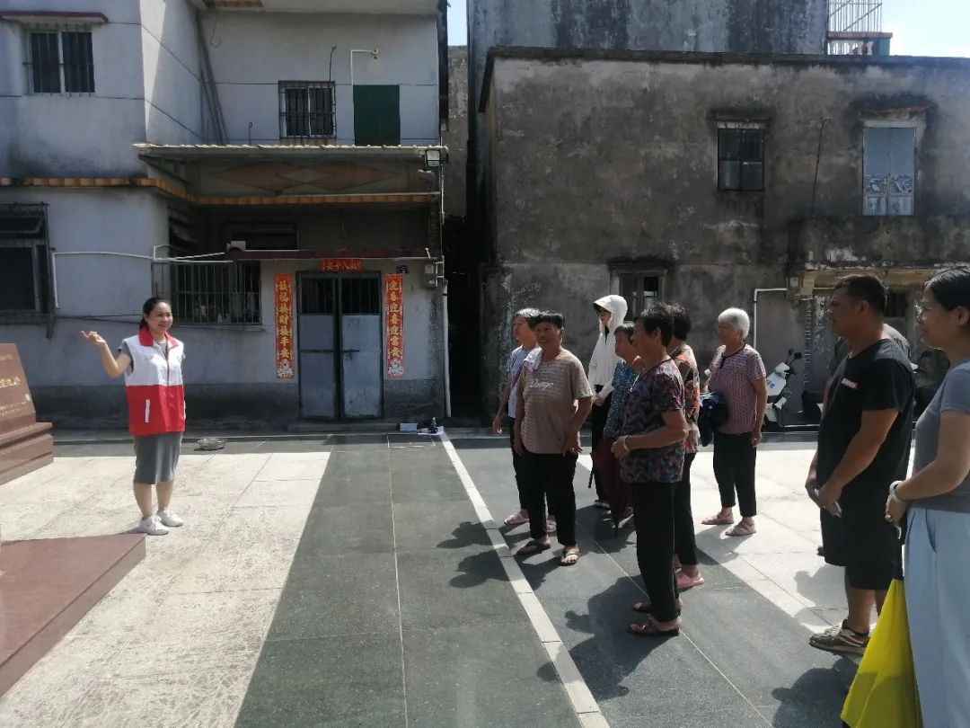 学习传承红色基因——2025年赤坎镇走进爱国主义教育基地，开展践行社会主义核心价值观活动