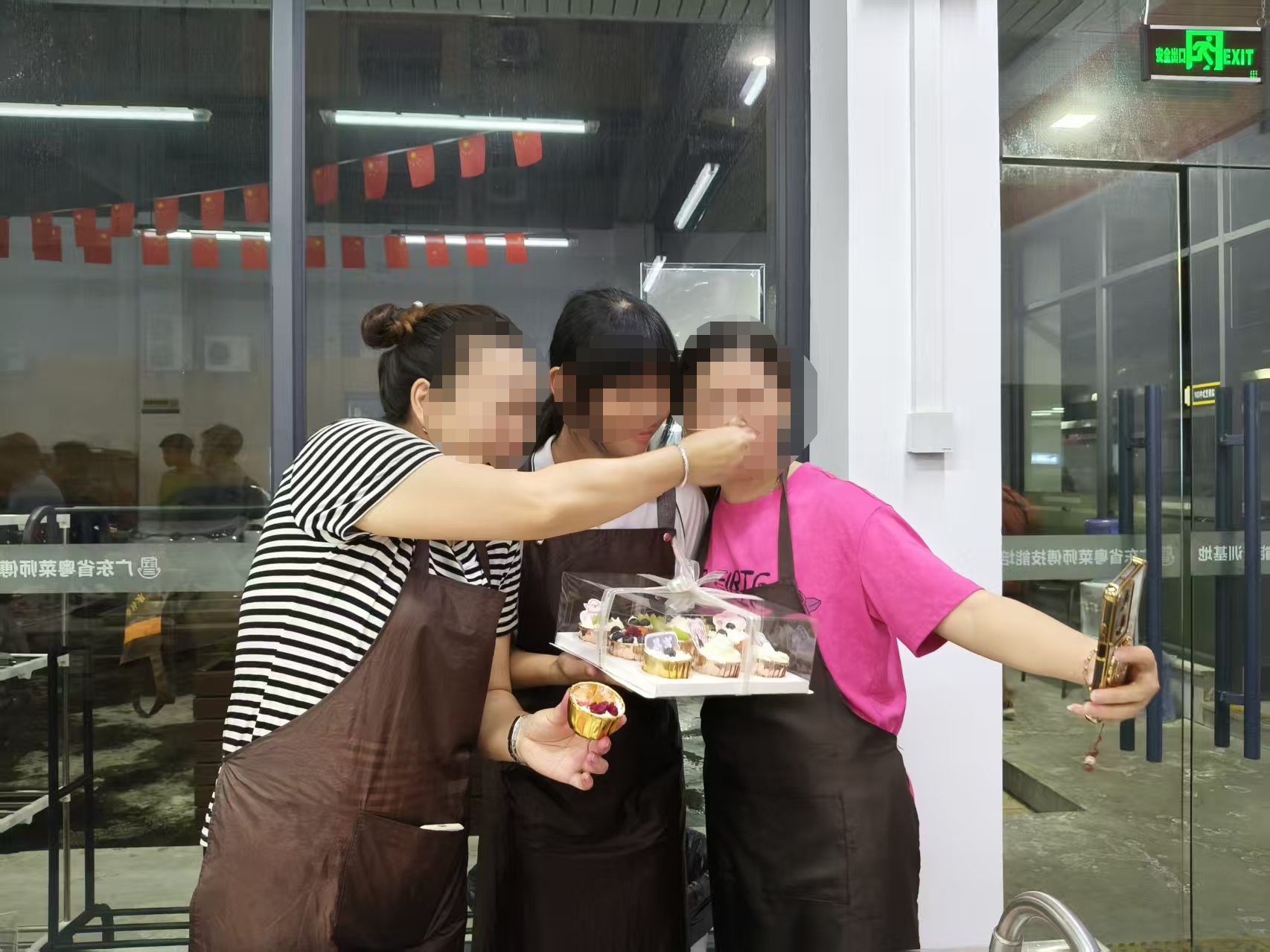 e42b77e4a147bd9efa6db4d454eadac9_compress.jpg