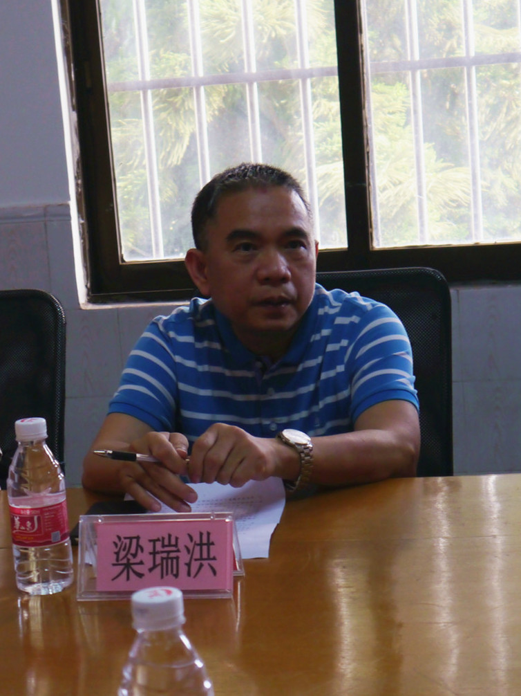 7、江门幼儿师范学校党委书记梁瑞洪.jpg 7、江门幼儿师范学校党委书记梁瑞洪.jpg