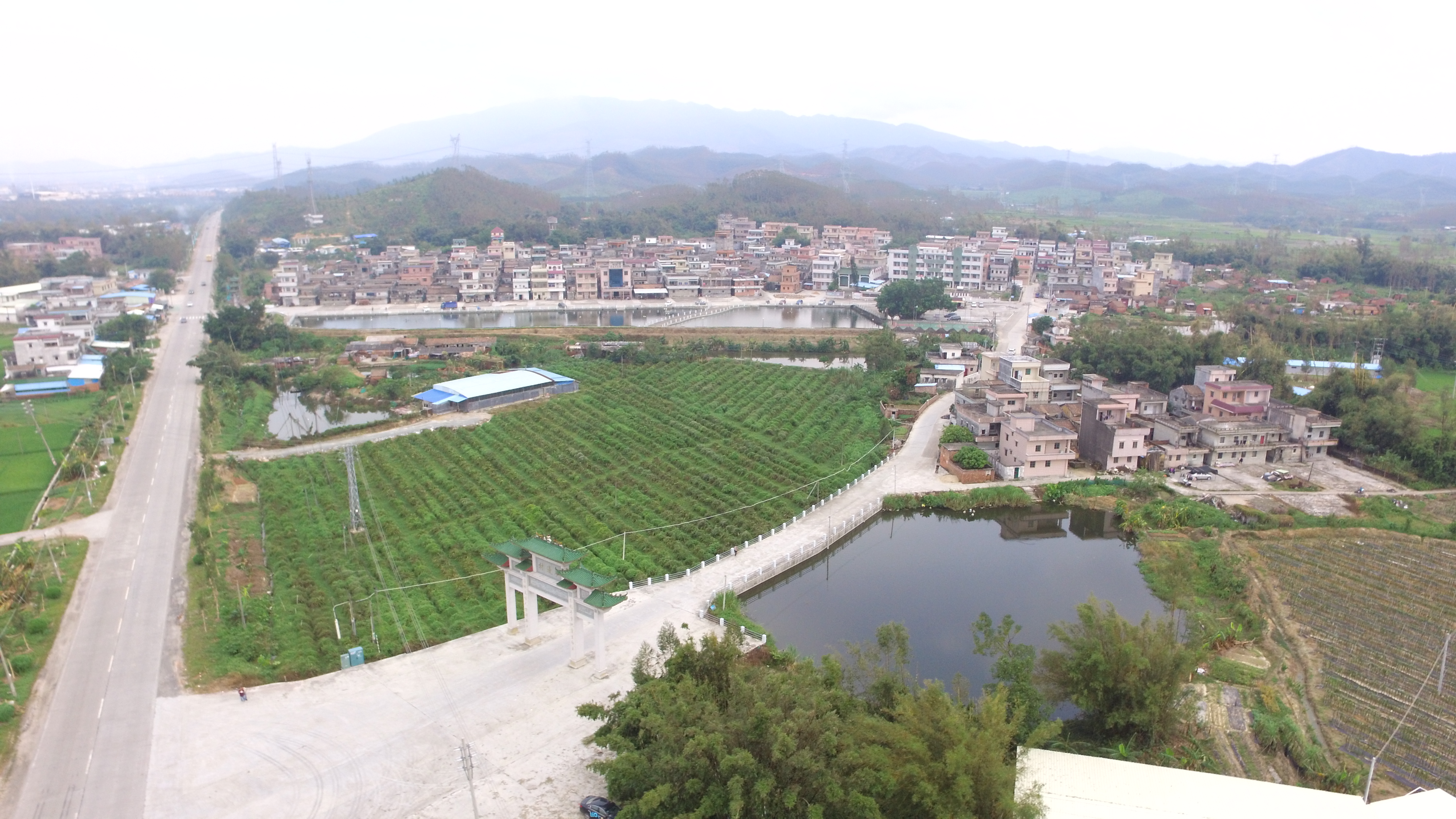 麦边村2.jpg 麦边村2.jpg