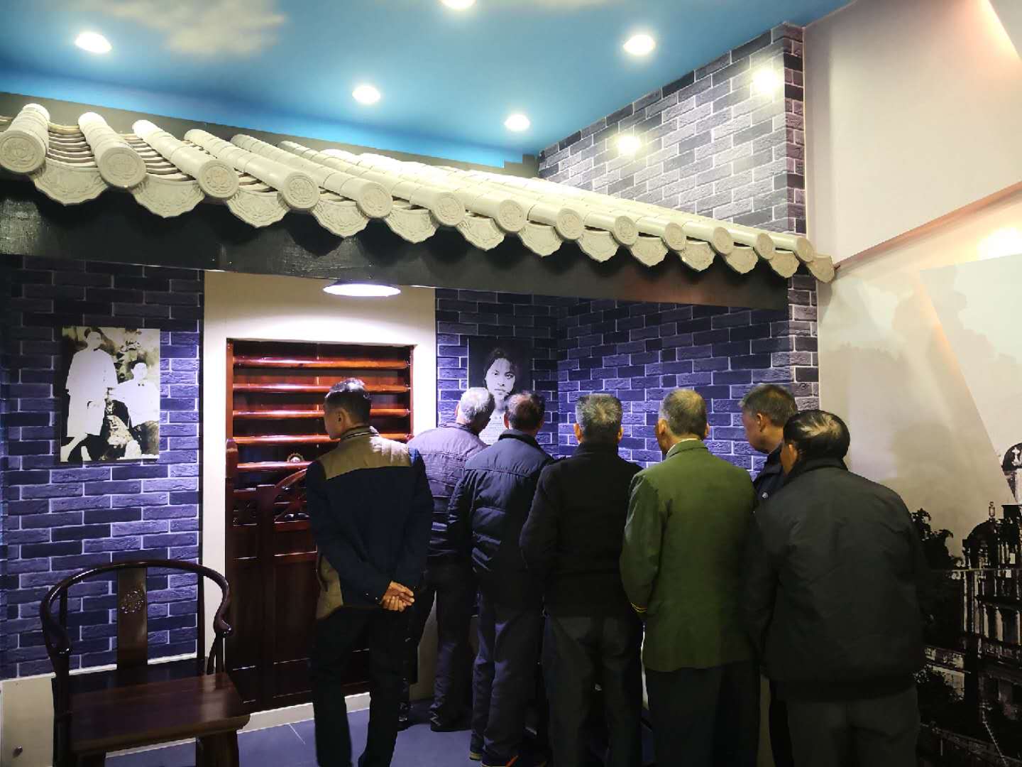 7. 到周文雍陈铁军烈士纪念馆开展党性教育1.jpg 7. 到周文雍陈铁军烈士纪念馆开展党性教育1.jpg