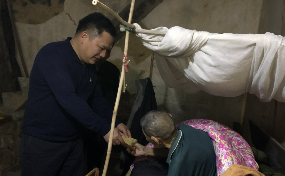 张文仰书记.png 张文仰书记.png