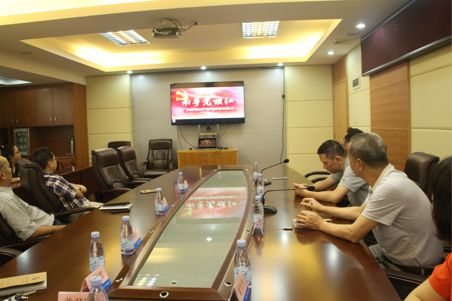 1_meitu_1.jpg 1_meitu_1.jpg